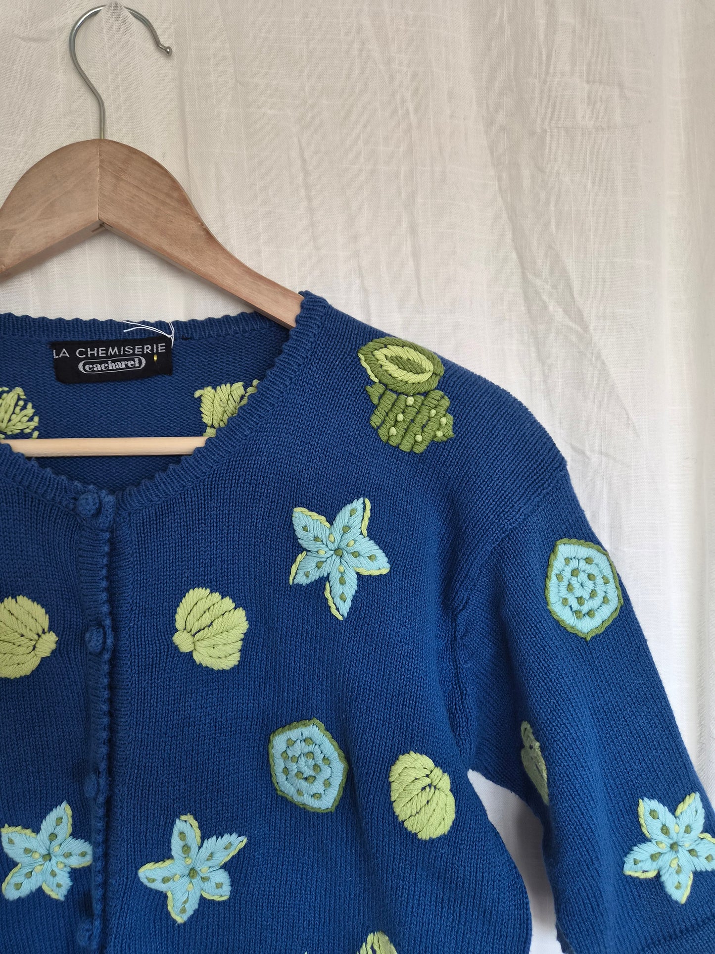 🫧 Little Things from the Sea - vintage 100% cotton knitted cardigan with embroidered shells and stars - size S/M