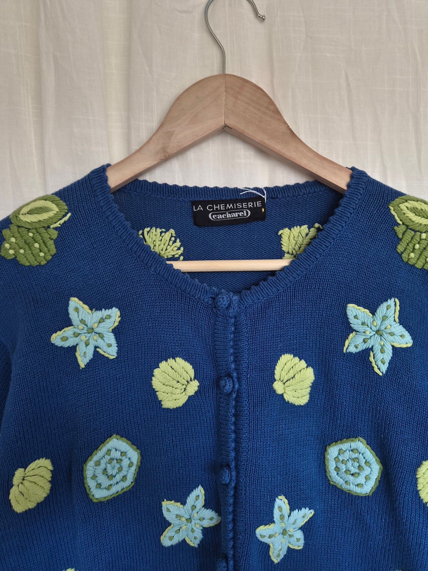 🫧 Little Things from the Sea - vintage 100% cotton knitted cardigan with embroidered shells and stars - size S/M