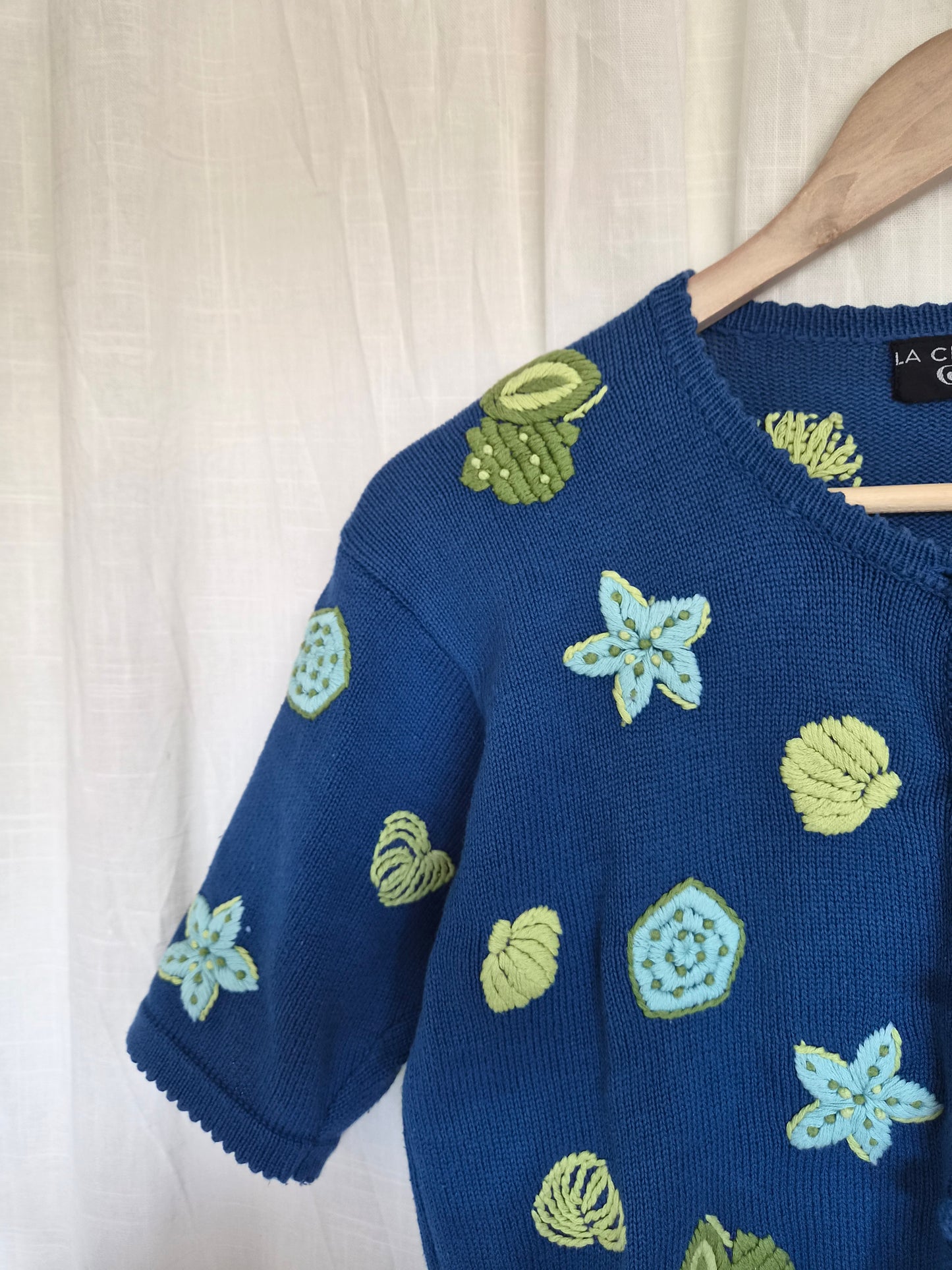🫧 Little Things from the Sea - vintage 100% cotton knitted cardigan with embroidered shells and stars - size S/M