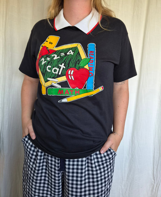 🍏 The Teacher's Off-Duty Tee - vintage t-shirt with school images - size L