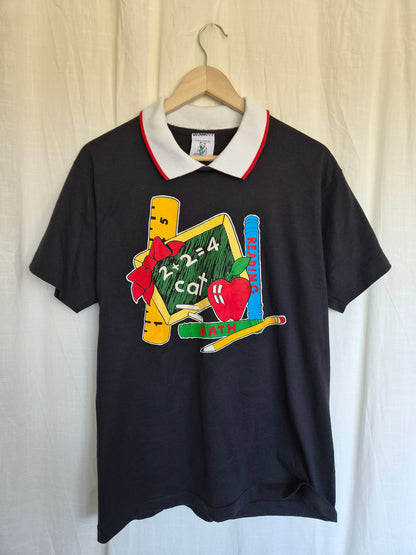 🍏 The Teacher's Off-Duty Tee - vintage t-shirt with school images - size L