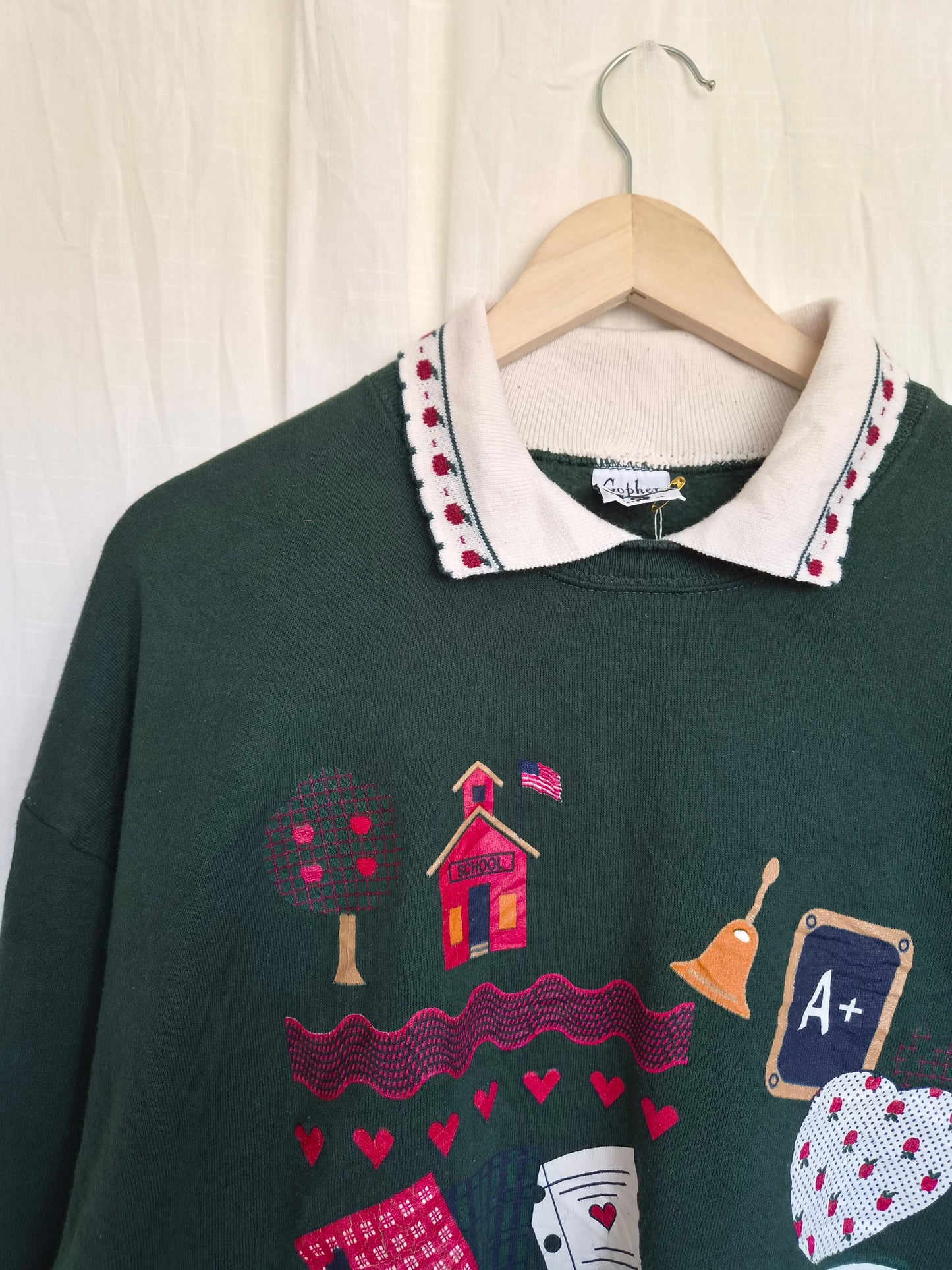 🔔 The Bell Just Rang - vintage crewneck sweater with different school prints - size XL