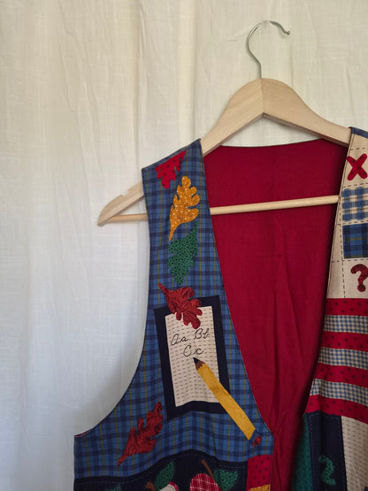 ✏️ Notes from the Classroom - vintage handmade gilet with schoolish patterns - size