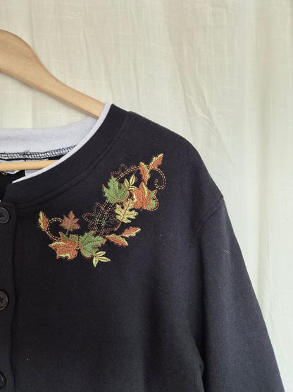 🍂 A Walk Through the Leaves - vintage black cardigan with embroidered leaves - size XL