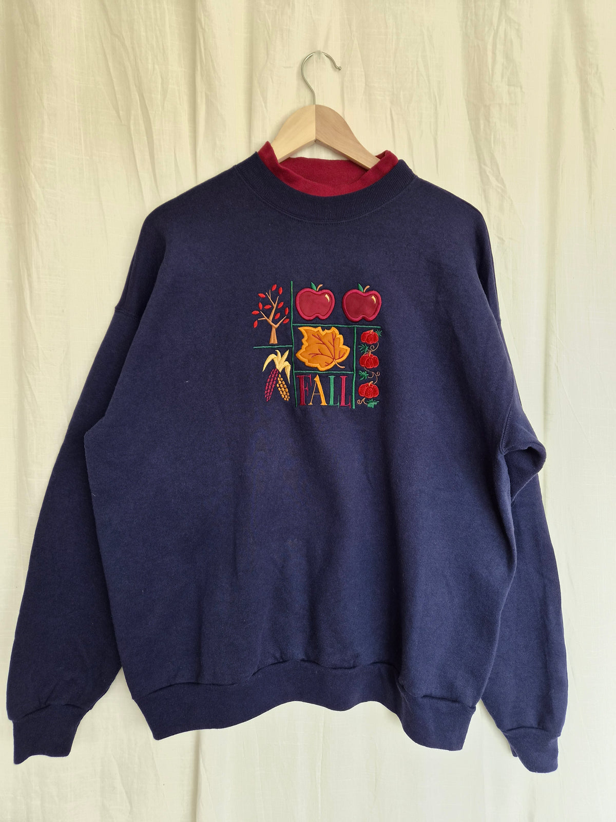 ❤️ The Fall Favourite - vintage navy crewneck sweater - size XL