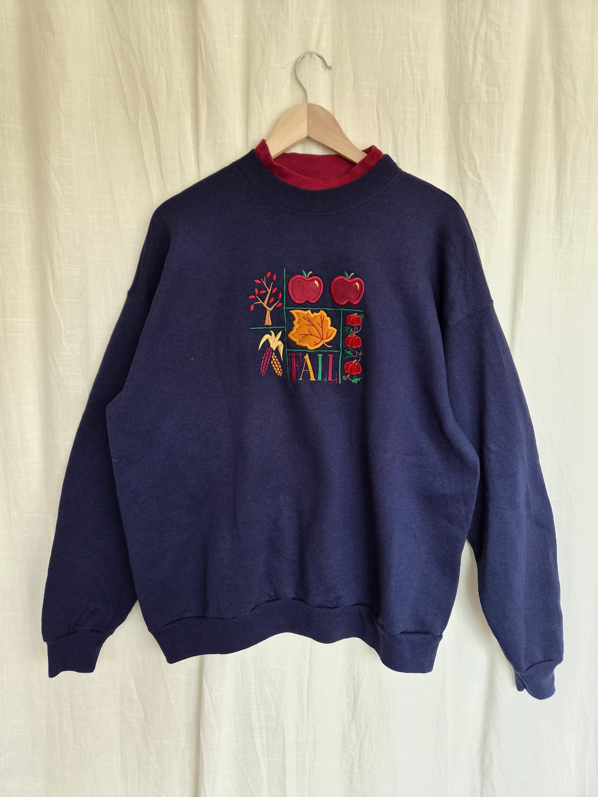 ❤️ The Fall Favourite - vintage navy crewneck sweater - size XL