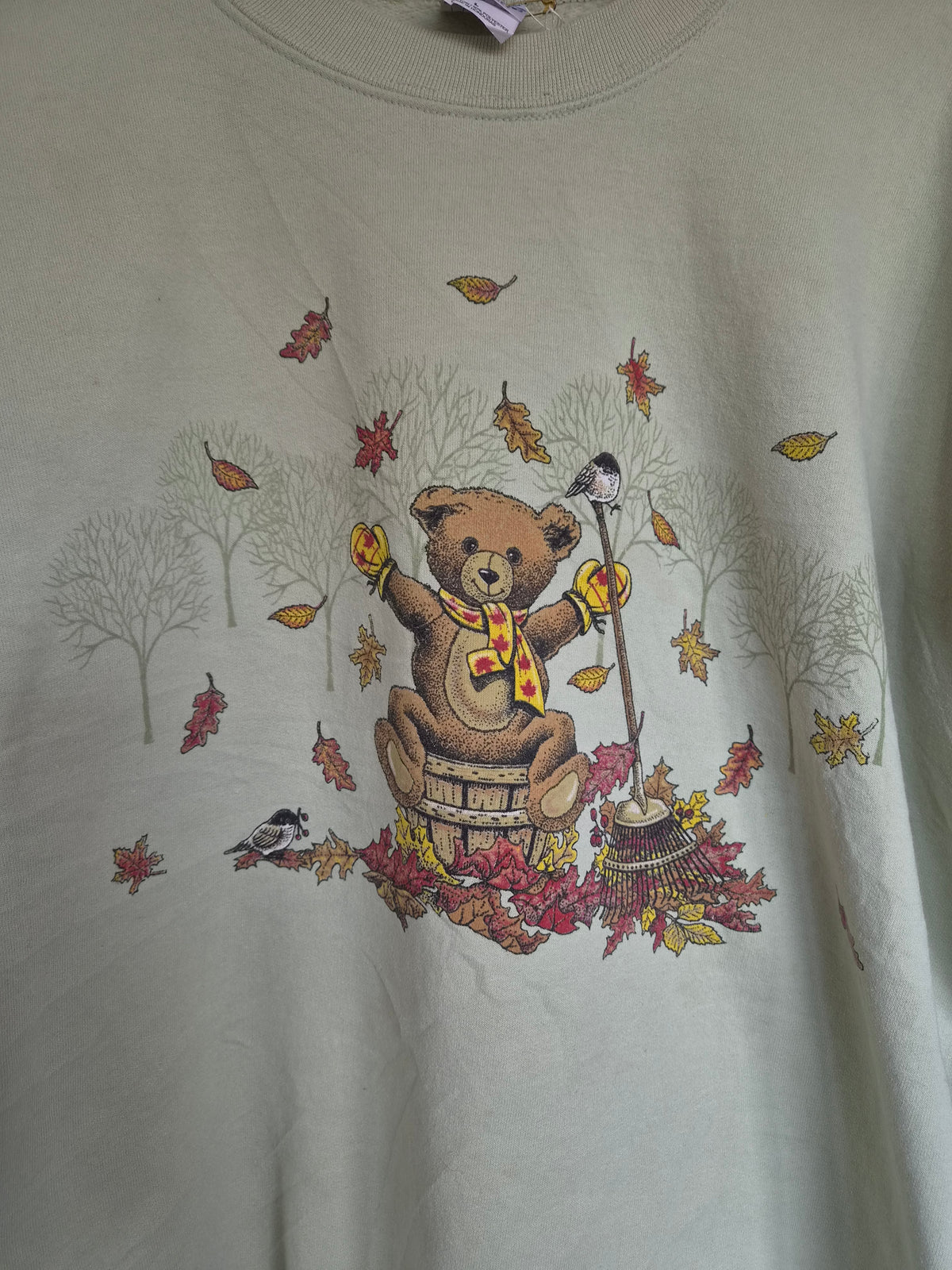 🐻 The Little Bear's Autumn Day - vintage mint green crewneck sweater with bear in autumn leaves (Perfectly Imperfect) - size L