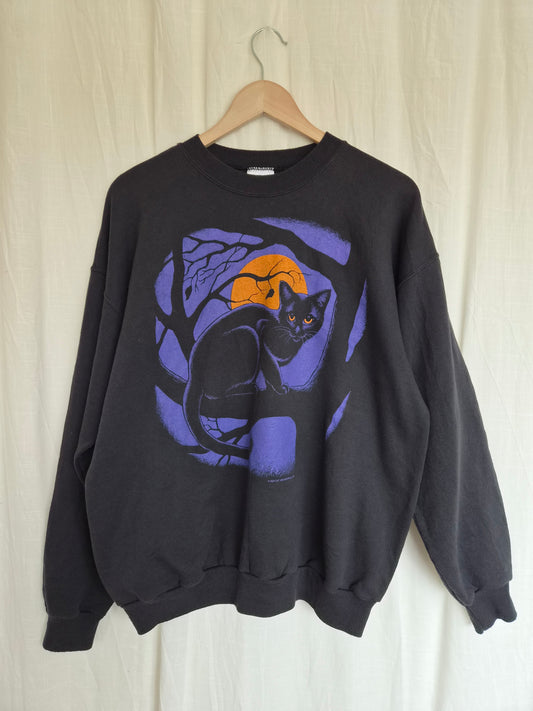 💜 Whispers from the Witching Tree - vintage crewneck sweater with black cat image - size L