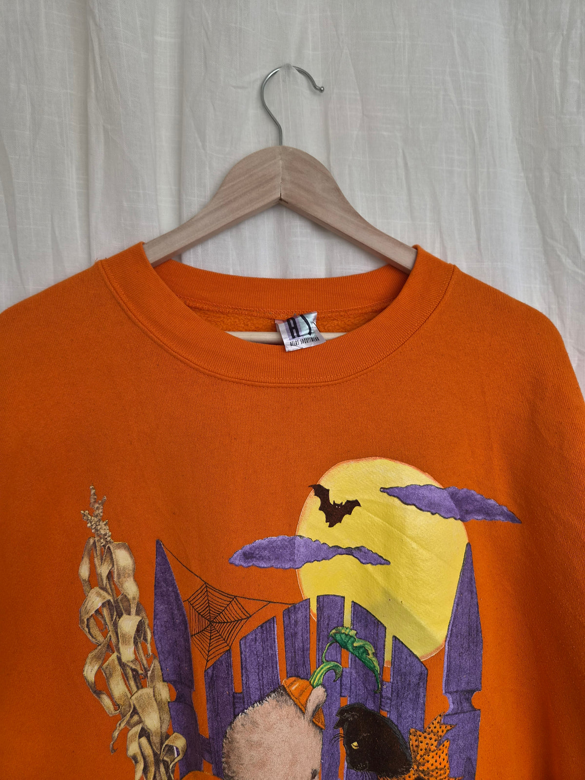 🍭 A Bucket Full of Spooky Sweets - vintage crewneck sweater with printed Halloween image (Perfectly Imperfect) - size XL