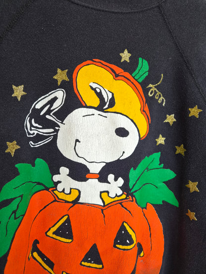 👻 A Peanuts Halloween - vintage Halloween crewneck sweater with Snoopy coming out of a pumpkin (Perfectly Imperfect) - size L