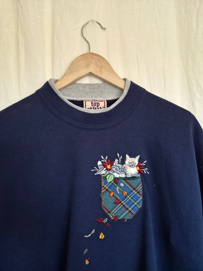 🍂 A Pocketful of Autumn Magic - vintage navy crewneck sweater with embroidered cats and autumn leaves - size L
