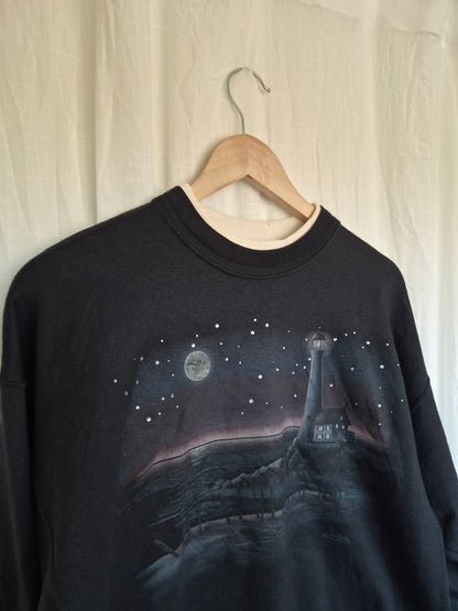🕯️ Where the Moon Meets the Sea - vintage crewneck sweater with lighthouse and seascape - size L