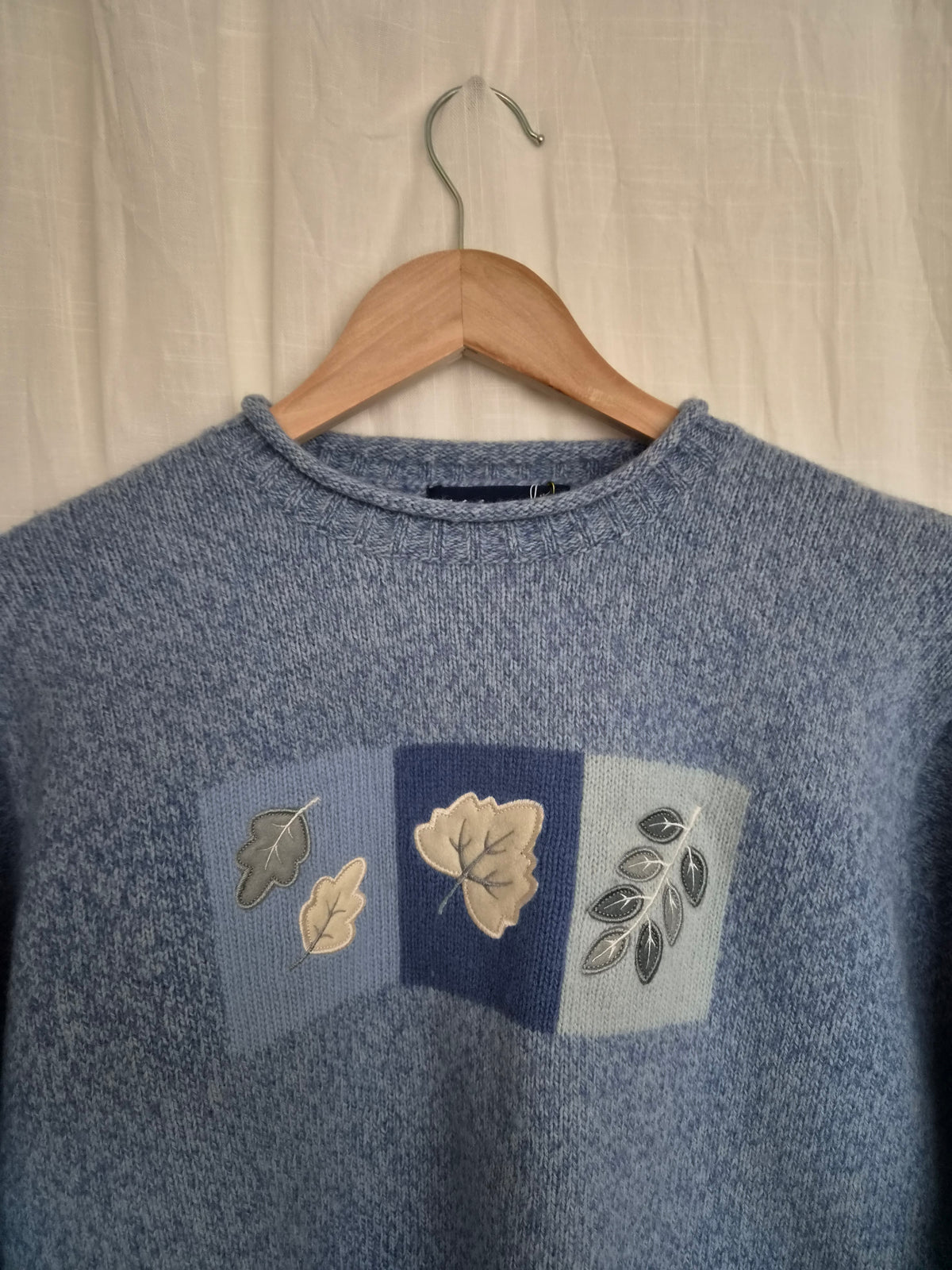 🍃 The Frosted Leaf Collection - vintage Tulchan knit with embroidered leaves - size L