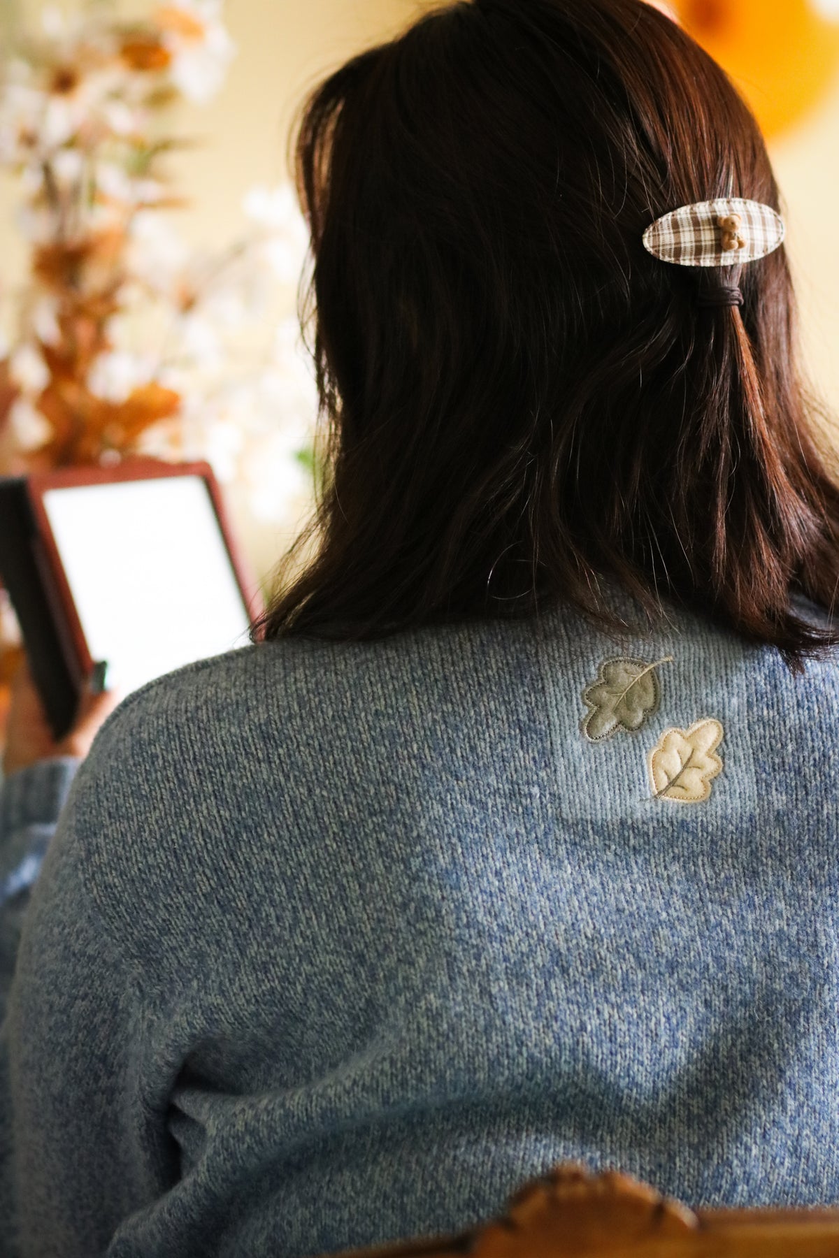 🍃 The Frosted Leaf Collection - vintage Tulchan knit with embroidered leaves - size L
