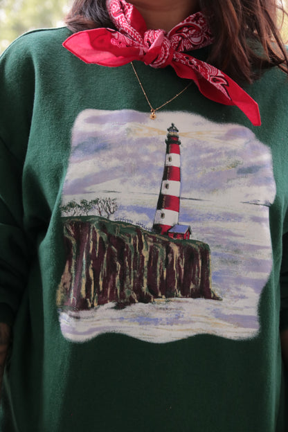 🪨 Keeper of the Coast - green vintage crewneck sweater with lighthouse on a cliff - size M/L