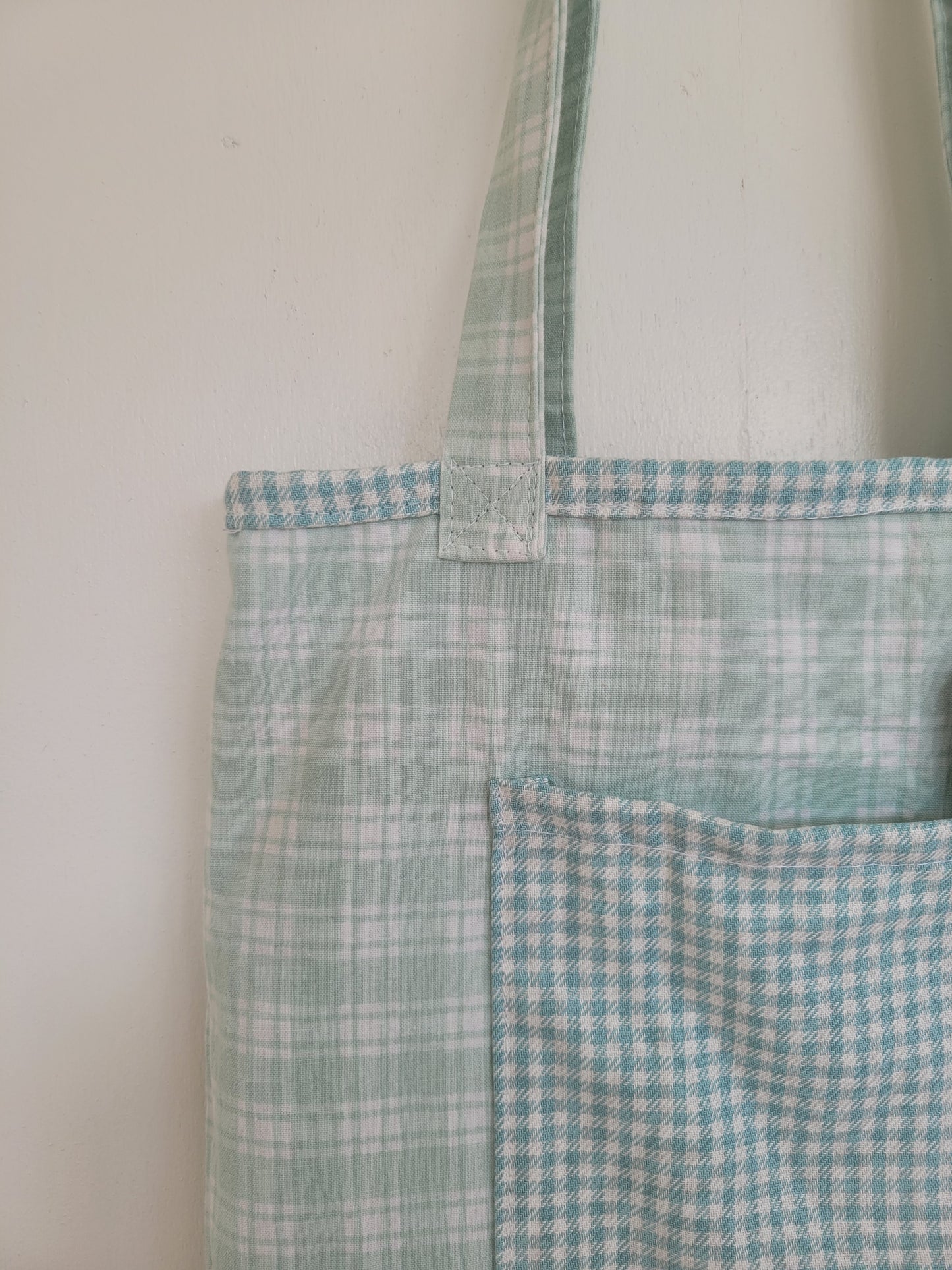 The Reversible Bag - handgemaakte totebag van vintage ginghamstof