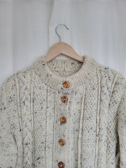 🌿 The Quiet Path - cable knitted cardigan with wooden buttons - size M/L