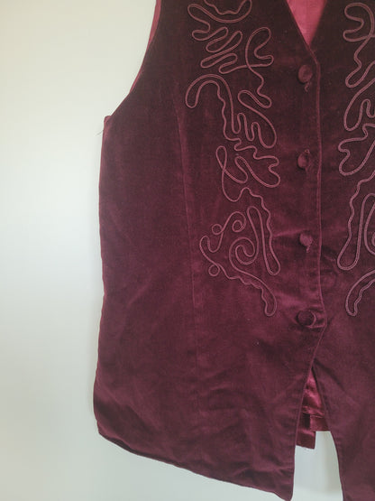 Velvet Sundown 🍷- vintage dieprood gilet van velvet stof - maat L