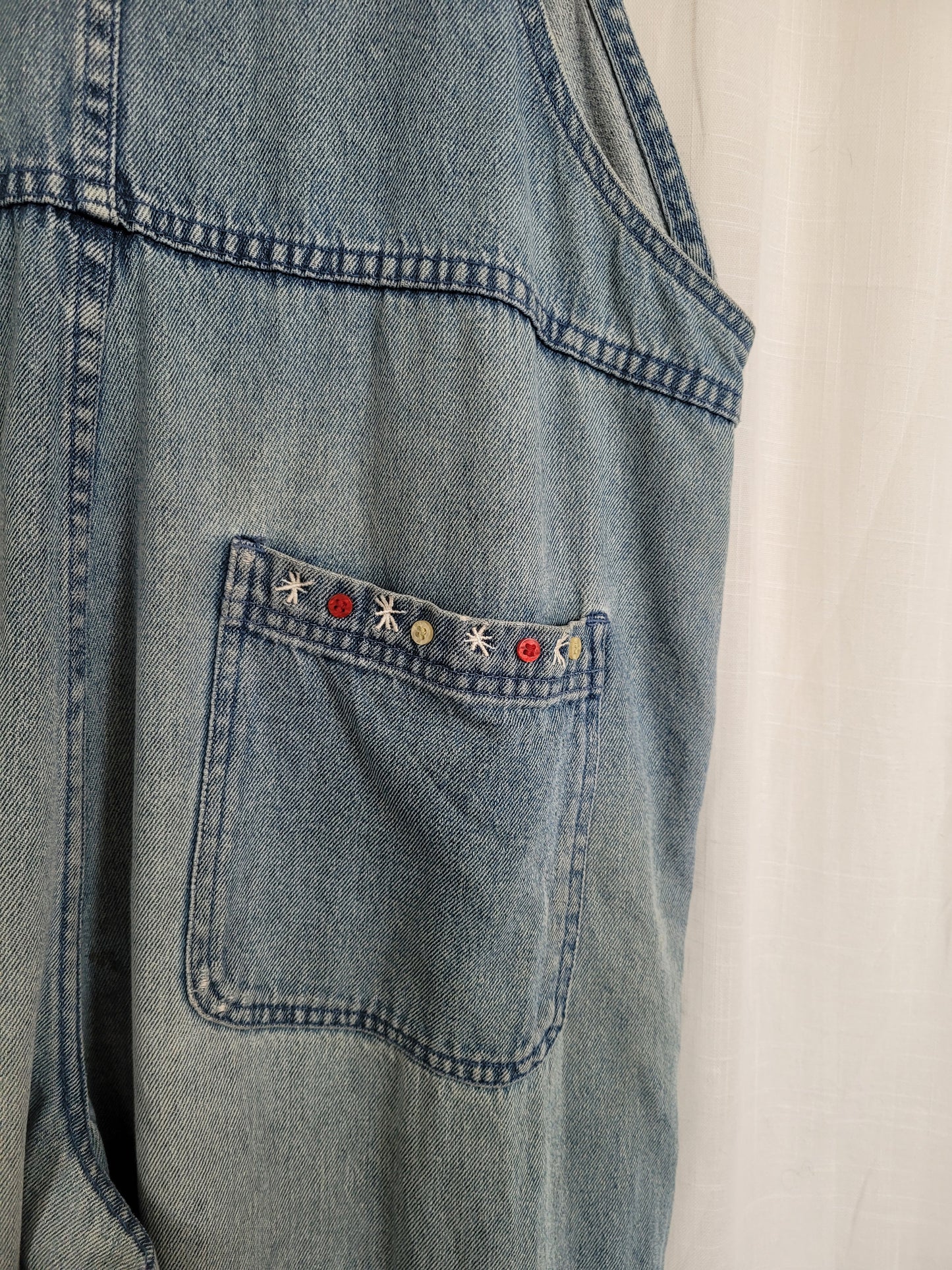 ❄️ Snowfolk Adventure - vintage dungarees with embroidered snowman - size L