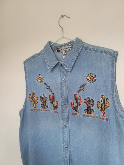 Sunset Stitch 🌞 - vintage denim gilet/blouse met geborduurde cactussen - maat M/L/XL