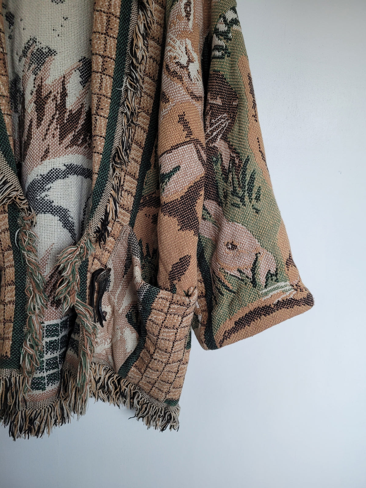 The Warren Coat 🐇 - vintage tapestry jas met afbeeldingen van konijnen - maat M/L