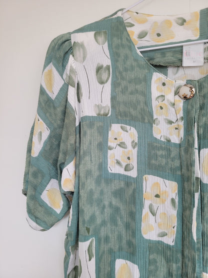Green Tulips - elegante vintage blouse met lichtgroen bloemen patroon - maat M