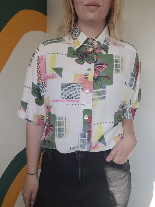 Funky and Free - vintage blouse met vlakken en bloemen patronen - maat L