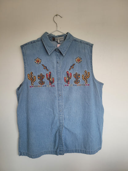 Sunset Stitch 🌞 - vintage denim gilet/blouse met geborduurde cactussen - maat M/L/XL
