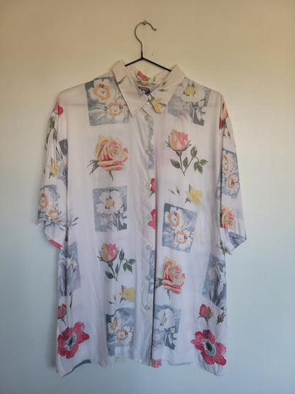 Just a Sketch - vintage blouse met geschetste bloemen afbeeldingen - maat XL
