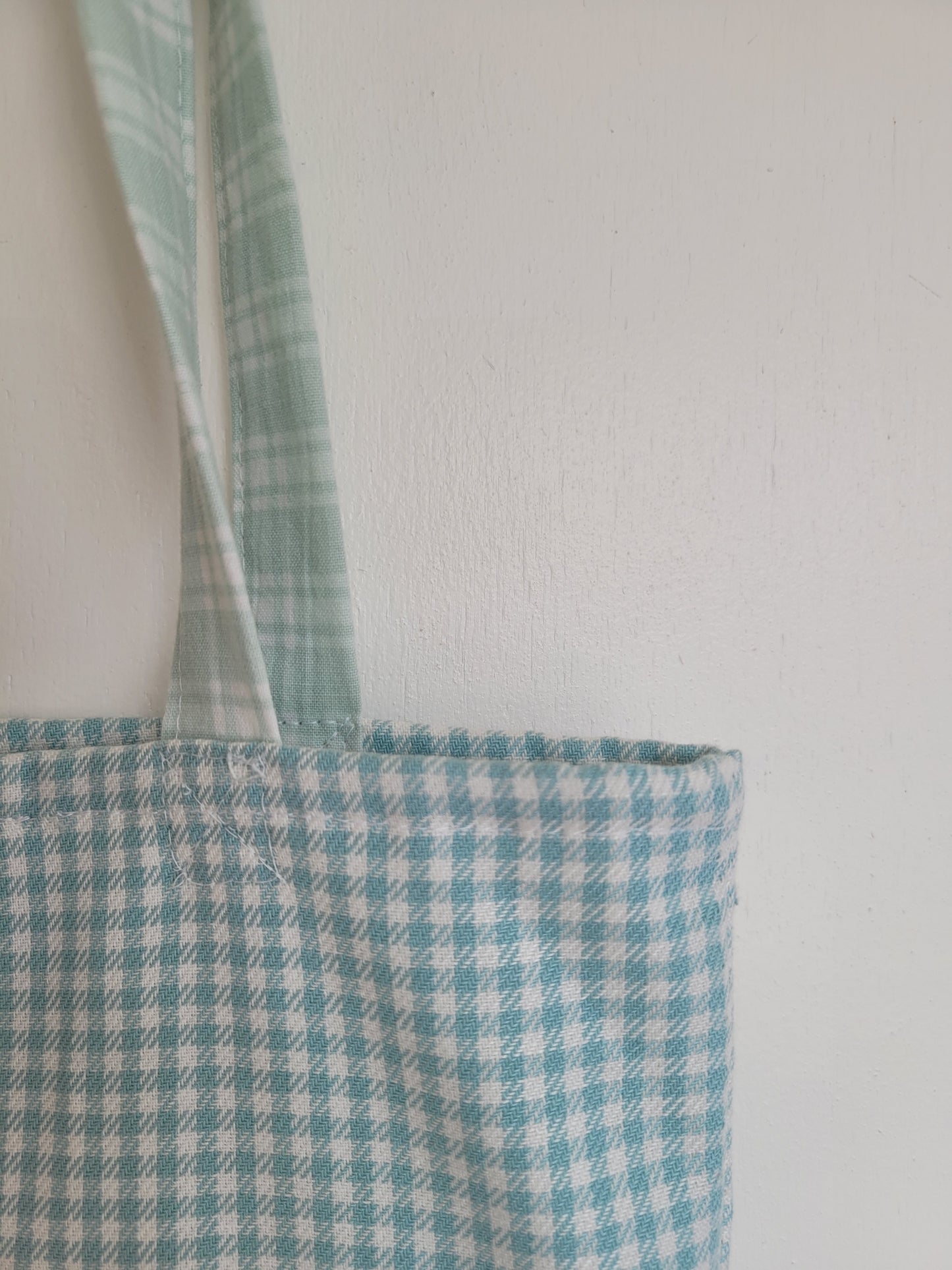 The Reversible Bag - handgemaakte totebag van vintage ginghamstof