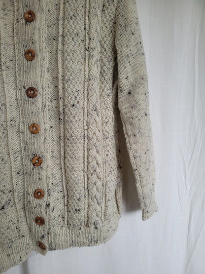 🌿 The Quiet Path - cable knitted cardigan with wooden buttons - size M/L