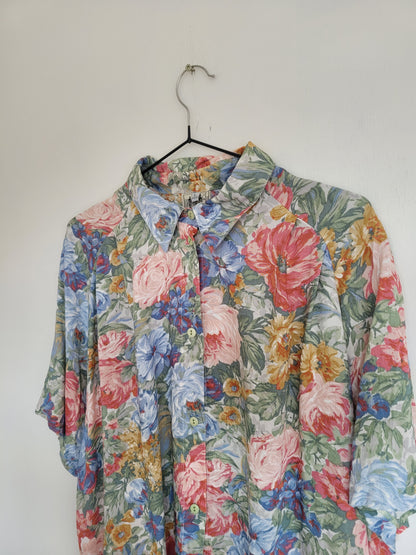Like a Painting - vintage blouse met opvallend, maar zacht, bloemenpatroon - maat L